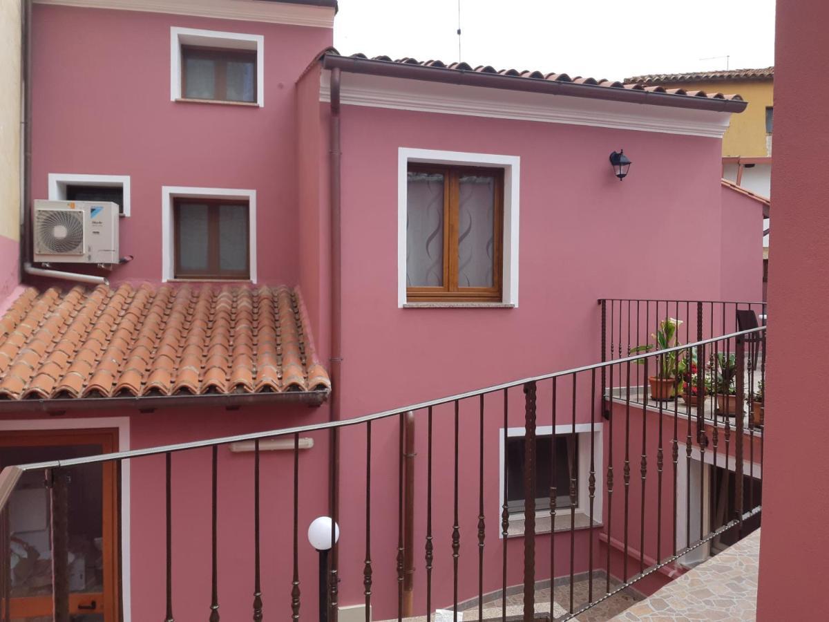 B&B La Genuina Guspini Exterior photo